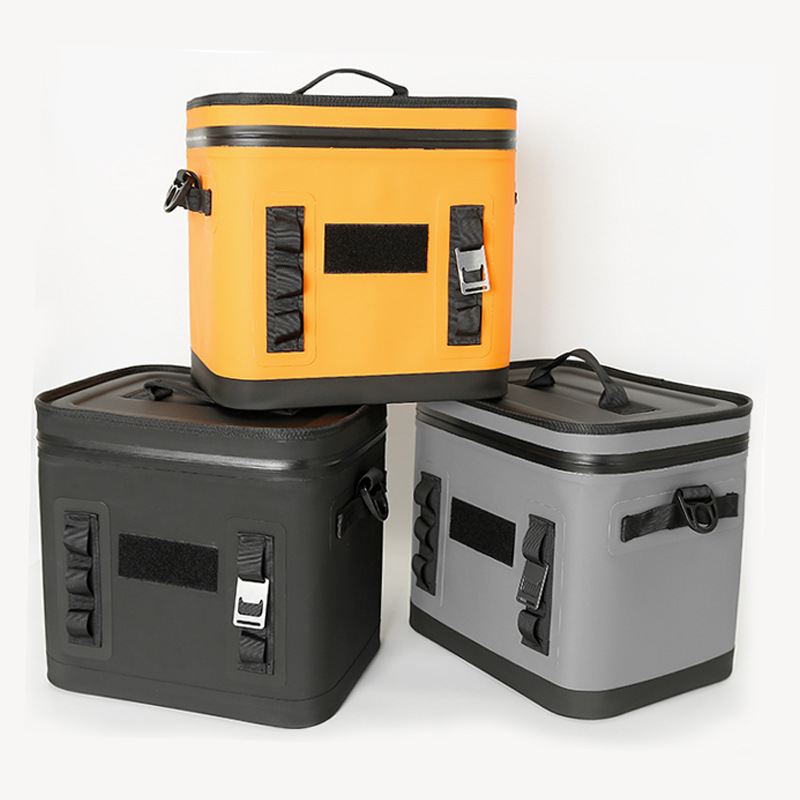 Colour range of structured TPU insulated cooler bags