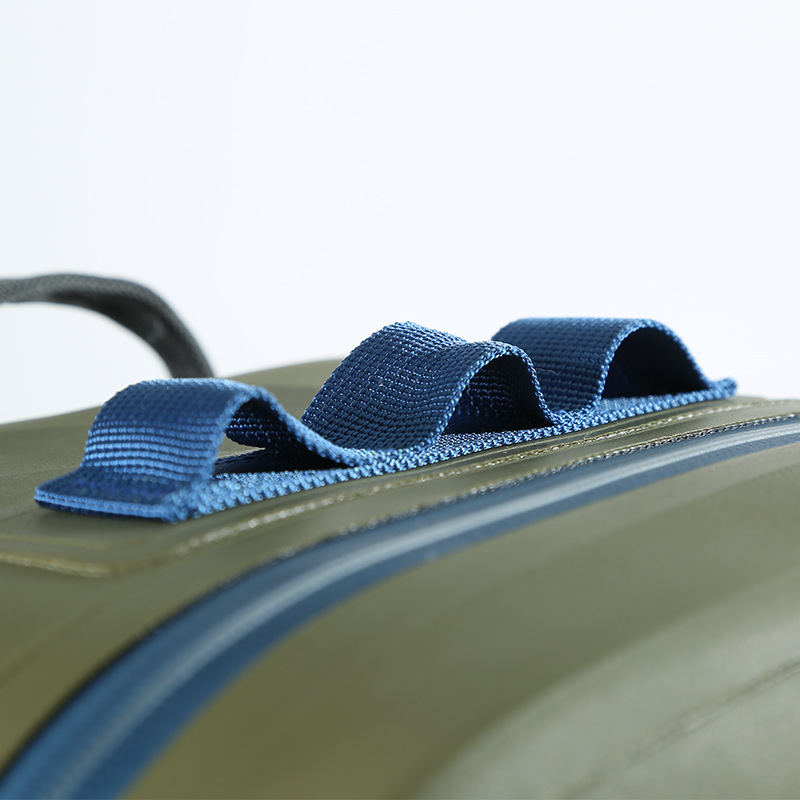 Top carry handle and welded shell detail on BW3006