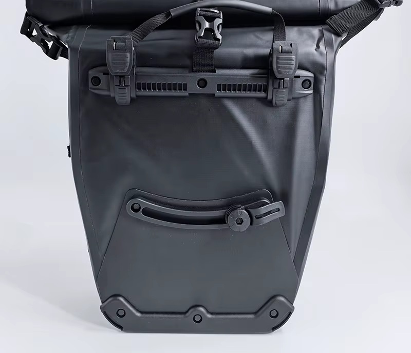 PVC Roll-Top Waterproof Bicycle Rack Pannier — product view